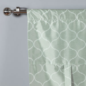 Quatrefoil Blackout Shade